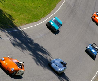 Illustration for article titled The Bluebird of Vintage Racing Happiness